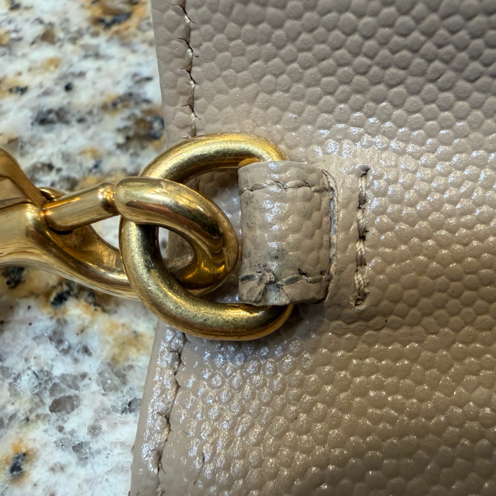 AUTHENTIC Saint Laurent Beige Chevron Quilted Wristlet with Gold YSL Logo - Picture 11 of 11